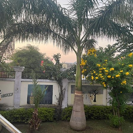 Sunrise Bed & Breakfast Khajurāho Extérieur photo